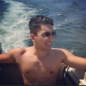 Meet your Posher, Adil