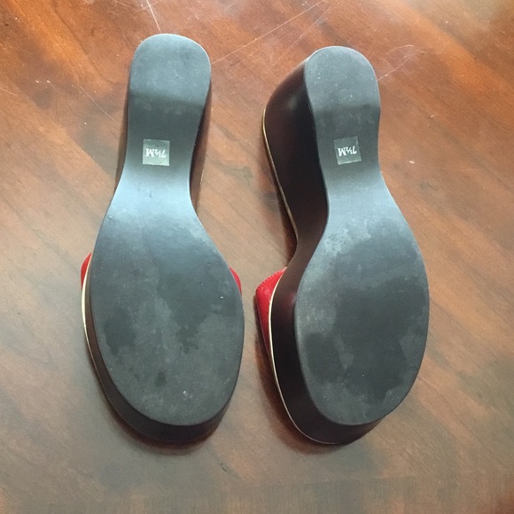 Michael kors wedges like new used a few times - Picture 4 of 4