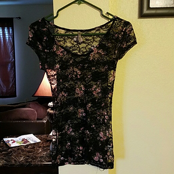 Black stretchy lace shirt