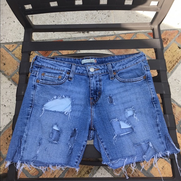Light blue Levi's denim shorts✨❤