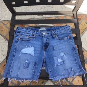 Light blue Levi's denim shorts✨❤