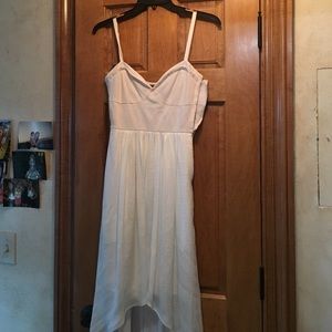 BCBGMAXAZRIA white flow dress