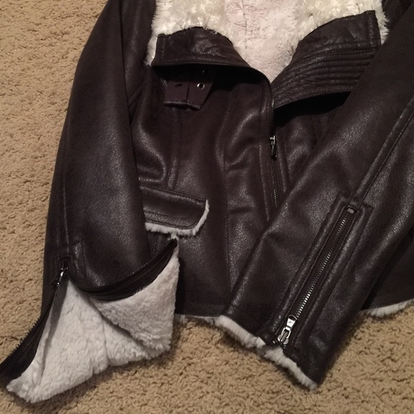 Jacket - Picture 2 of 3