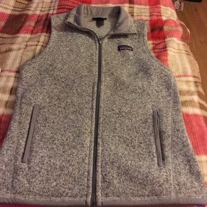 Patagonia grey vest!