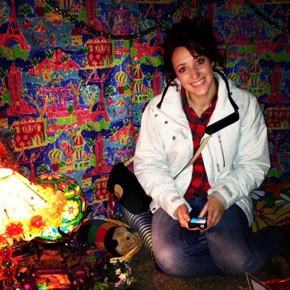 Meet Your Posher!! - Picture 4 of 4