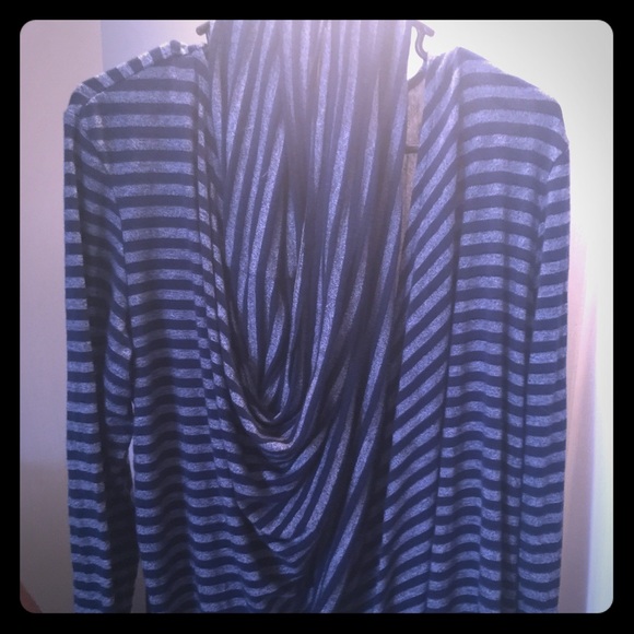 Avon top