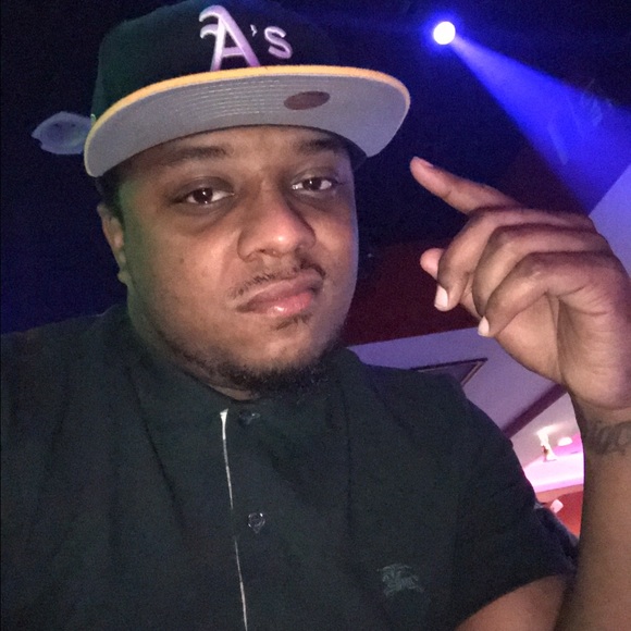 Meet your Posher, Omar - Picture 1 of 1