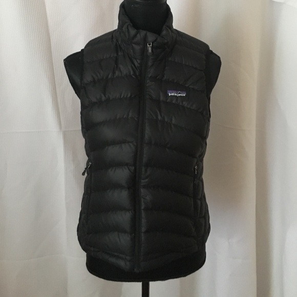 Patagonia Jackets & Blazers - 🎉sold🎉Patagonia black puffer vest size S❤️