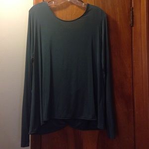 H&M teal shirt