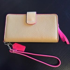 Coach Phone Wallet/ Wristlet