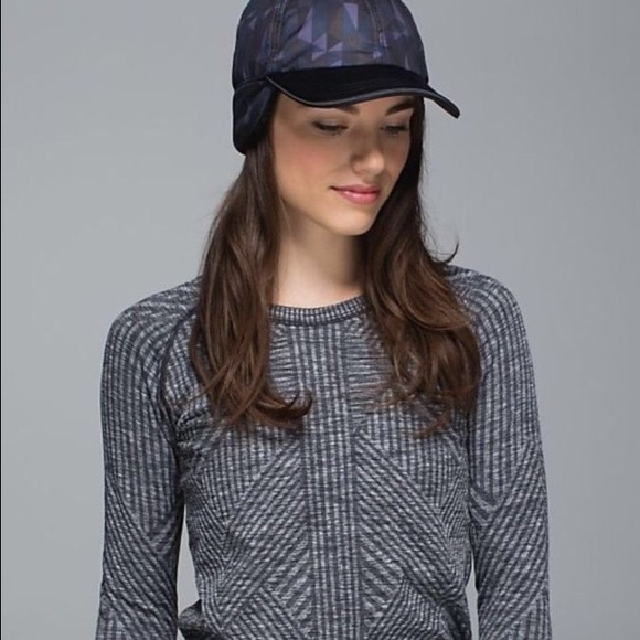 NWT Lululemon Run Hat XS_S SGLB/BLK