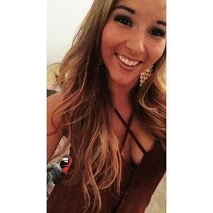 Meet your Posher, Emily