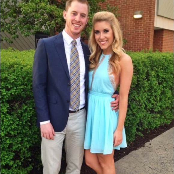 Light blue flowy dress - Picture 2 of 2