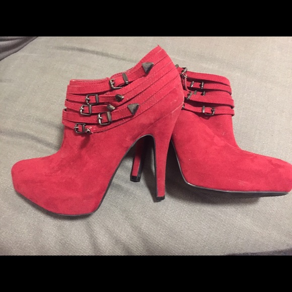 G by Guess red heel booties - Picture 3 of 4