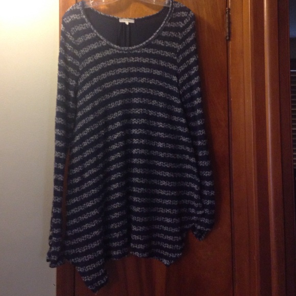 Pleione navy and white striped shirt large