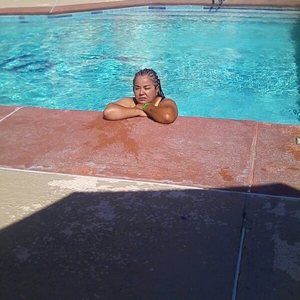 Meet your Posher, Lorena