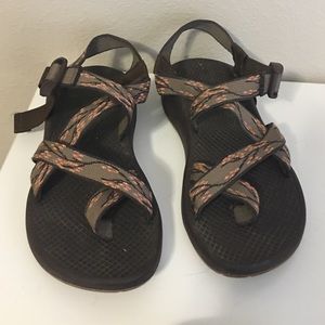 Chacos!