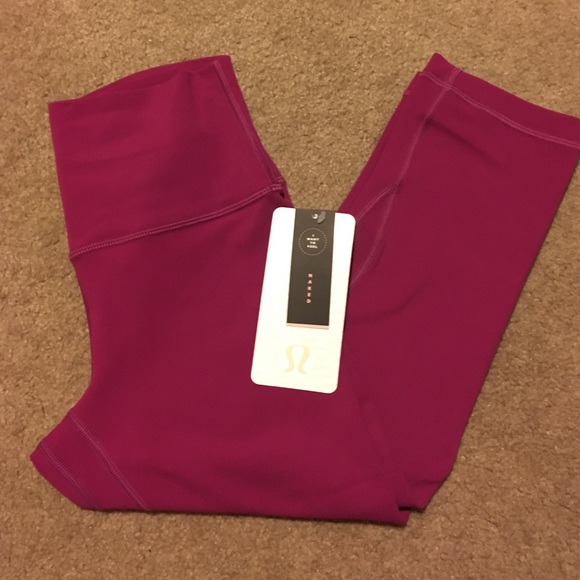 Lululemon align crops