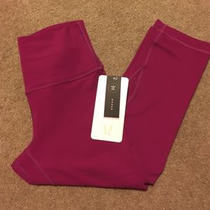 Lululemon align crops