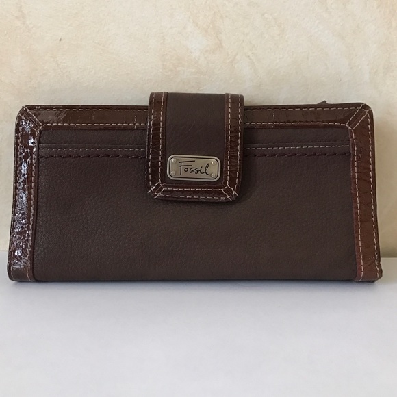Fossil wallet