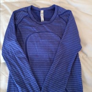 Lululemon long sleeve t shirt