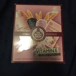 The Body Shop Vitamin E Set