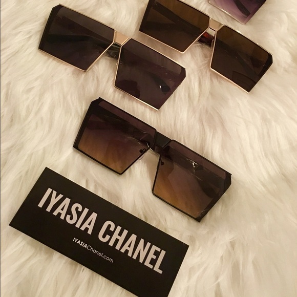 Accessories - Level up shades