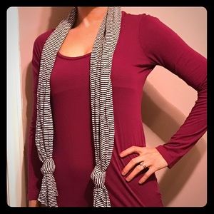 Black and White Striped Fashion Scarf