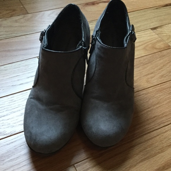 Grey healed booties