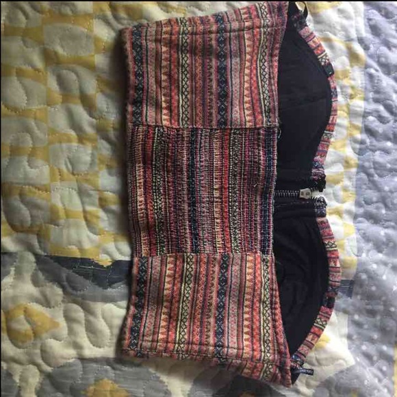 Crop top - Picture 2 of 2