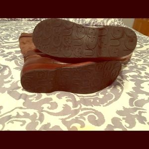 more pics of Uggs