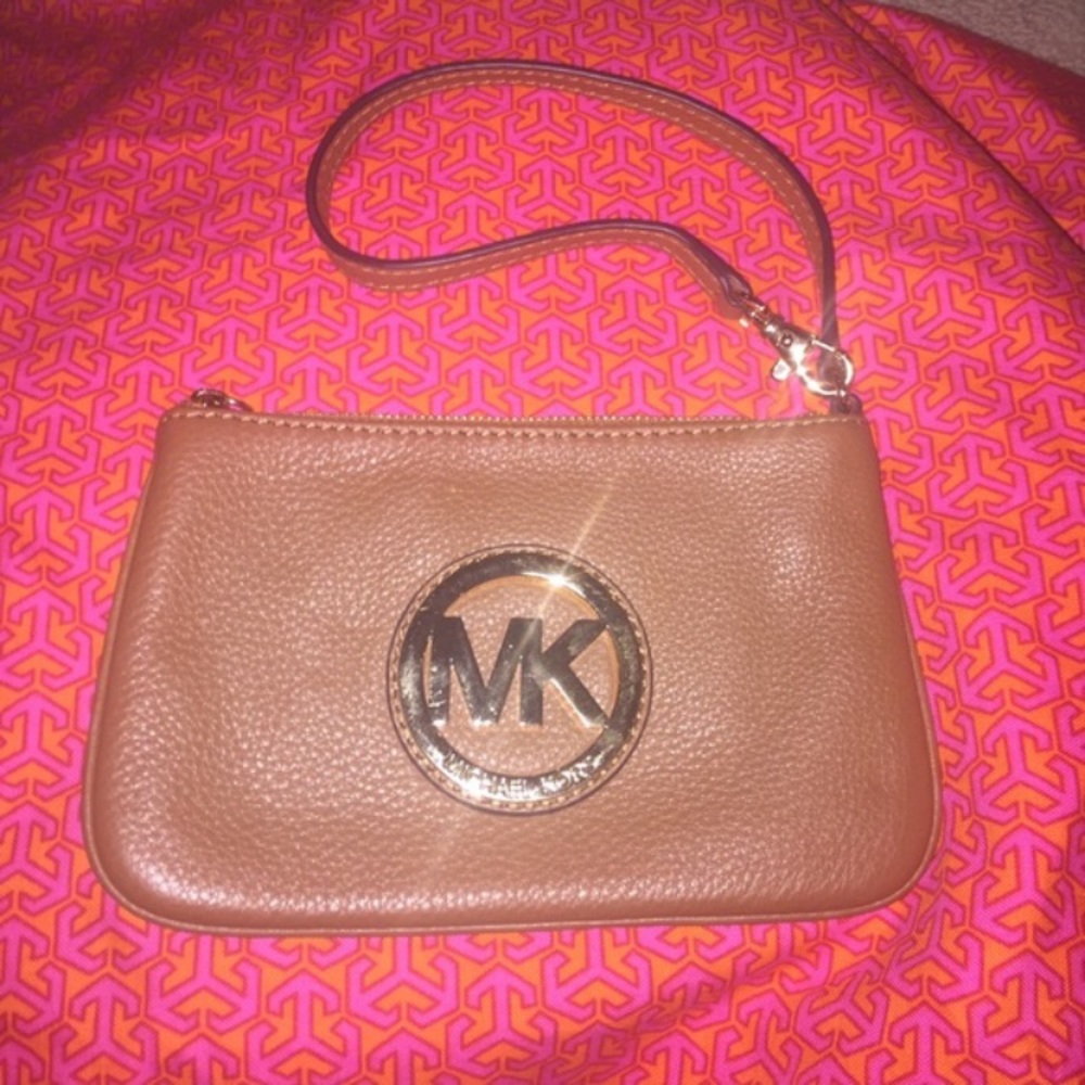 NWOT Michael Kors brown wristlet wallet
