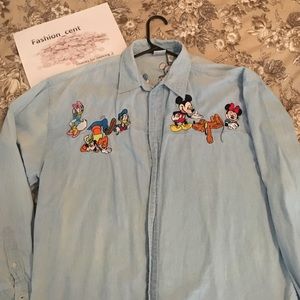 Disney shirt w/ embroidered clubhouse characters