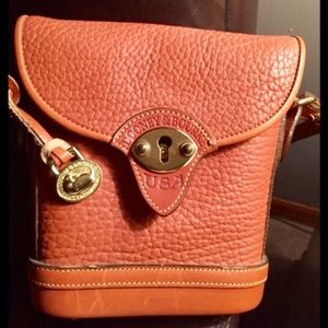 Vintage Dooney & Bourke Crossbody