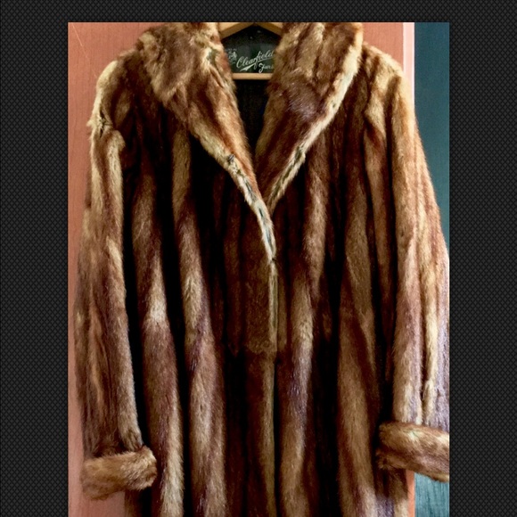 Like New-MINK COAT*CLEARFIELD FURS
