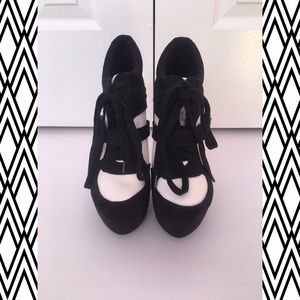 Charlotte Russe Black & White Cutout Heeled Shoes
