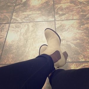Steve Madden booties ❤️
