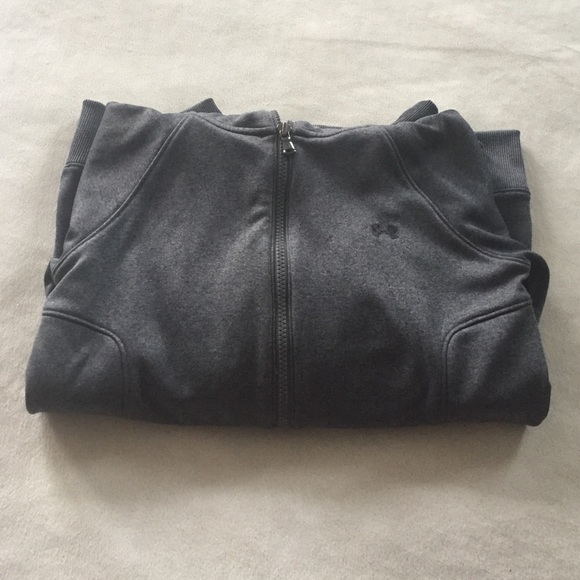 Under Armour gray thermal hooded sweatshirt
