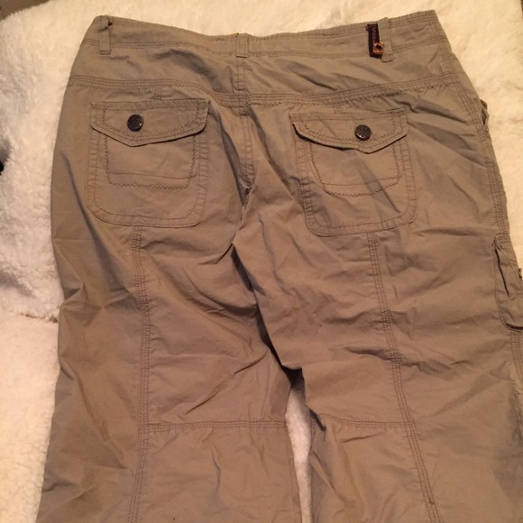 Crest Capris. EUC. Clearance make offer or bundle - Picture 4 of 4