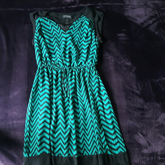 Green & Black sleeveless dress