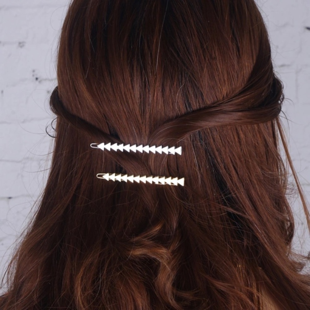 💕HP💕 Triangle Geometric Metal Pins - Picture 3 of 5