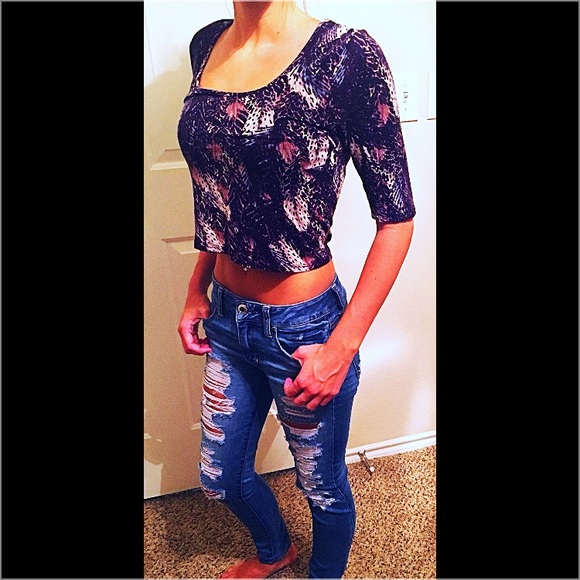 American Rag Pattern Crop Top - Picture 2 of 4