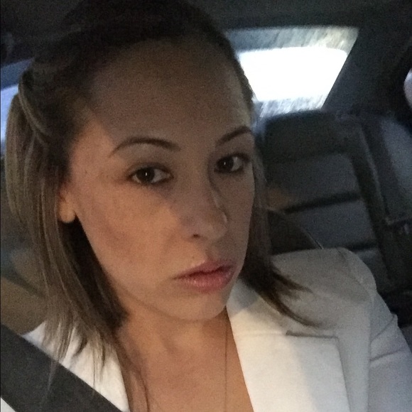 Meet your Posher, Sonia - Picture 1 of 1