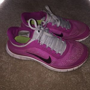 Nike Tennis Shoes