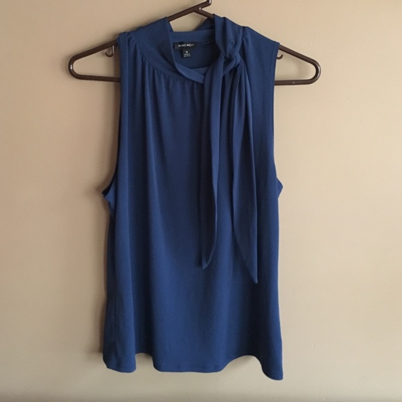 Nine West sleeveless blouse with tie accent neck