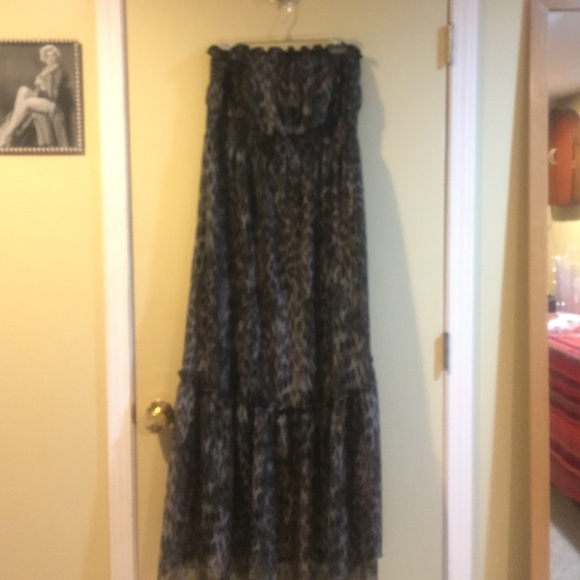 Maxi strapless dress