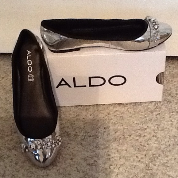 Ballet flats