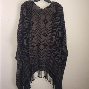 UO printed kimono wrap