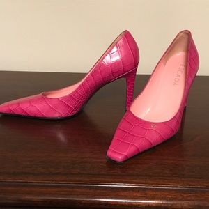 Escada faux crocodile 31/2 inch heeled pumps.