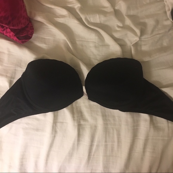 "Very sexy" vistoria's secret strapless bra